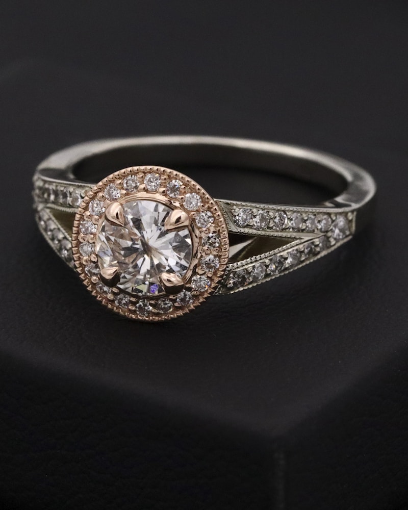 Onyx Signet Ring ÔÇö Unisex